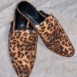 Leopard Mule Slip-on’s